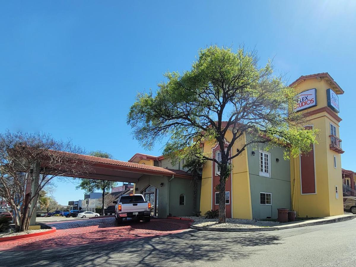 Flex Studios San Antonio Esterno foto